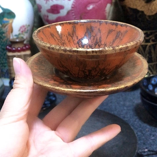 瓷片瓷器一件，品相完好