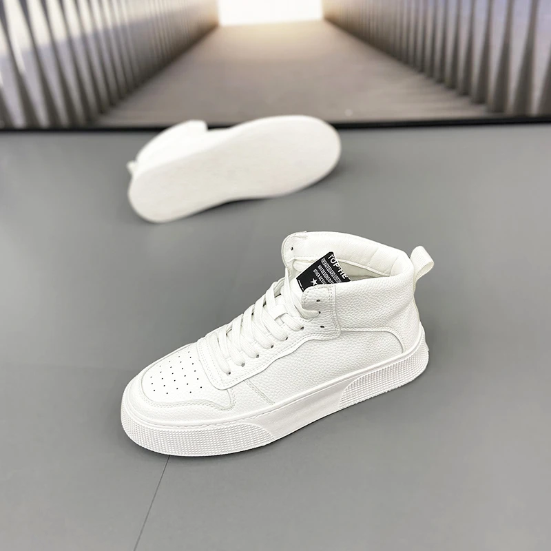 秋季百搭轻奢小白鞋2025皮面高帮板鞋厚底休闲鞋男士软底软面潮鞋