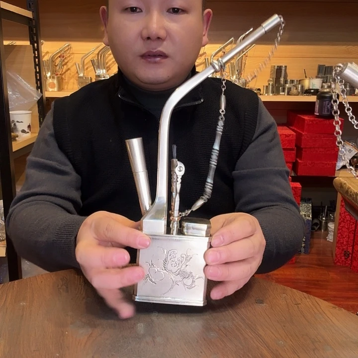 铜手工刻花大方壶