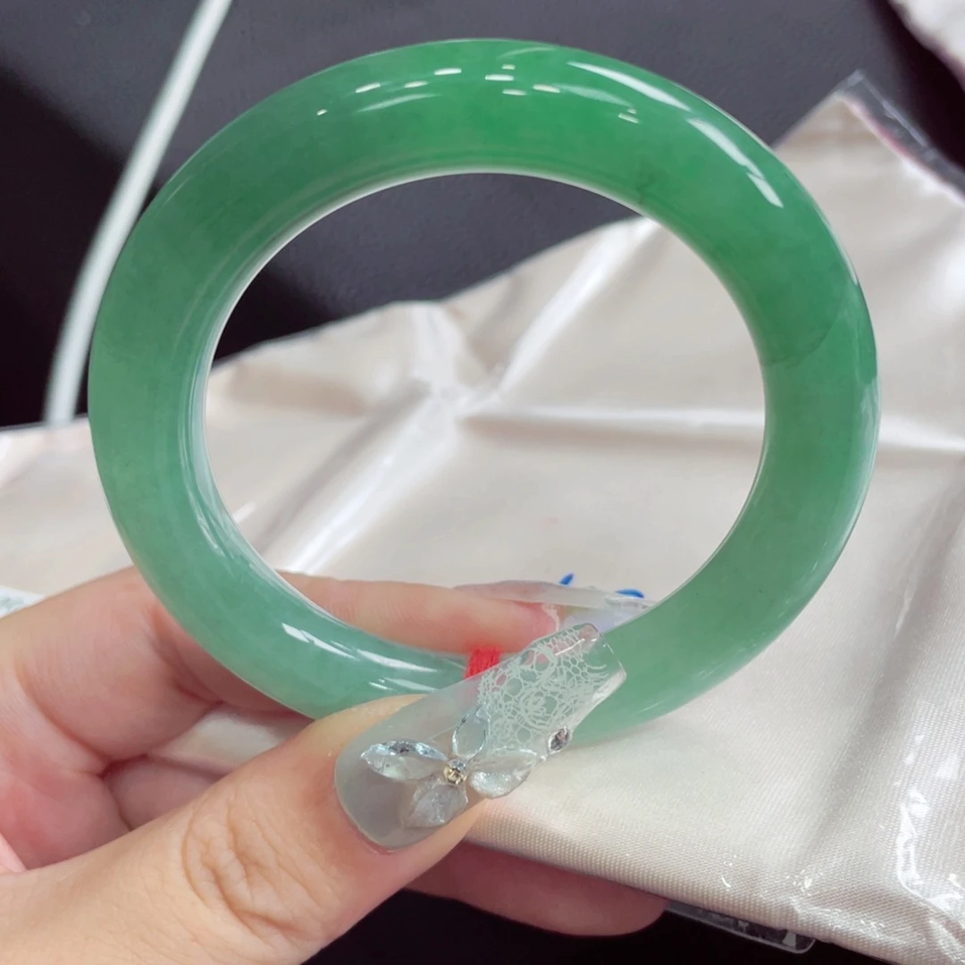 未镶嵌手镯翡翠翡翠