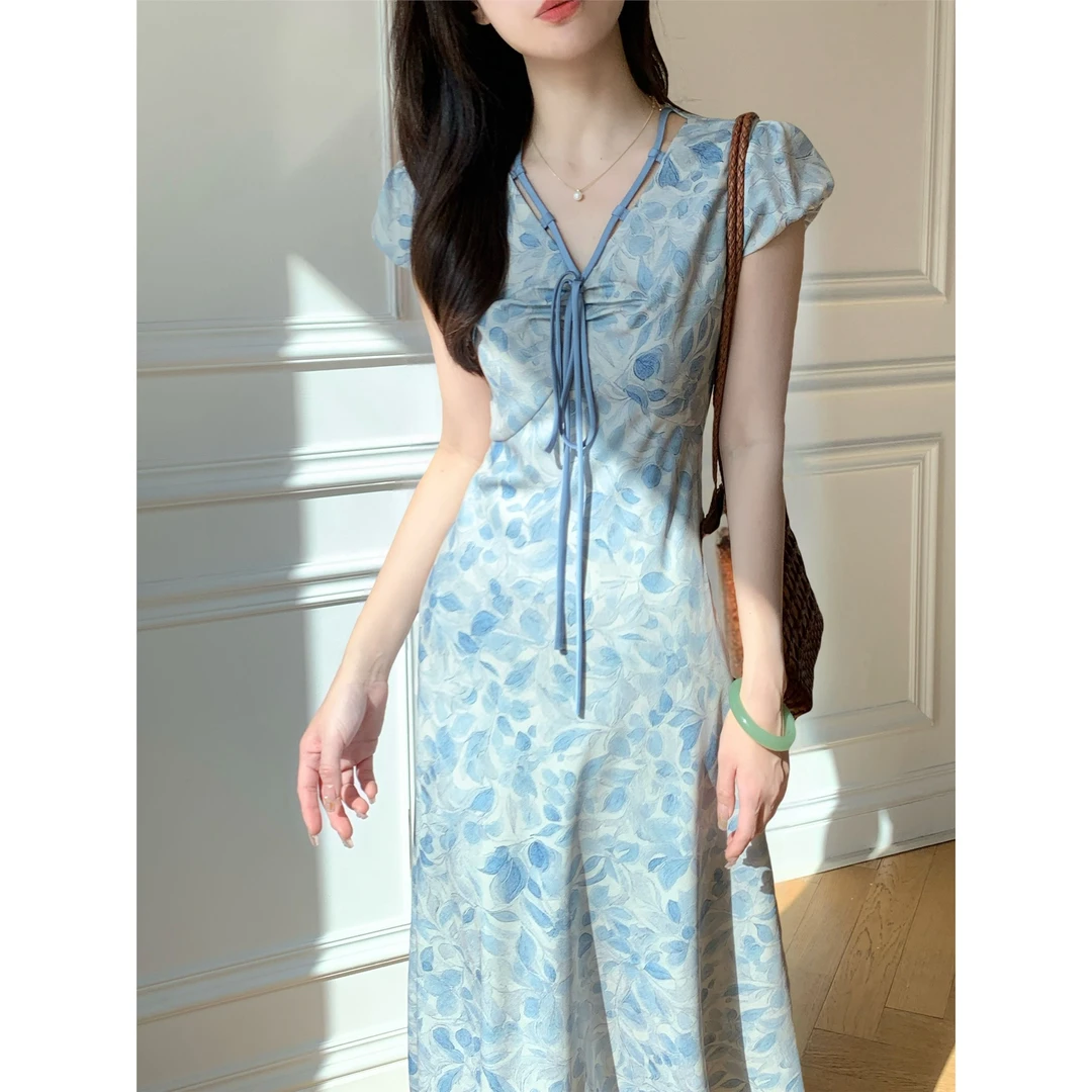 2025春夏新款A字收腰优雅气质显白蓝色印花法式短袖连衣裙