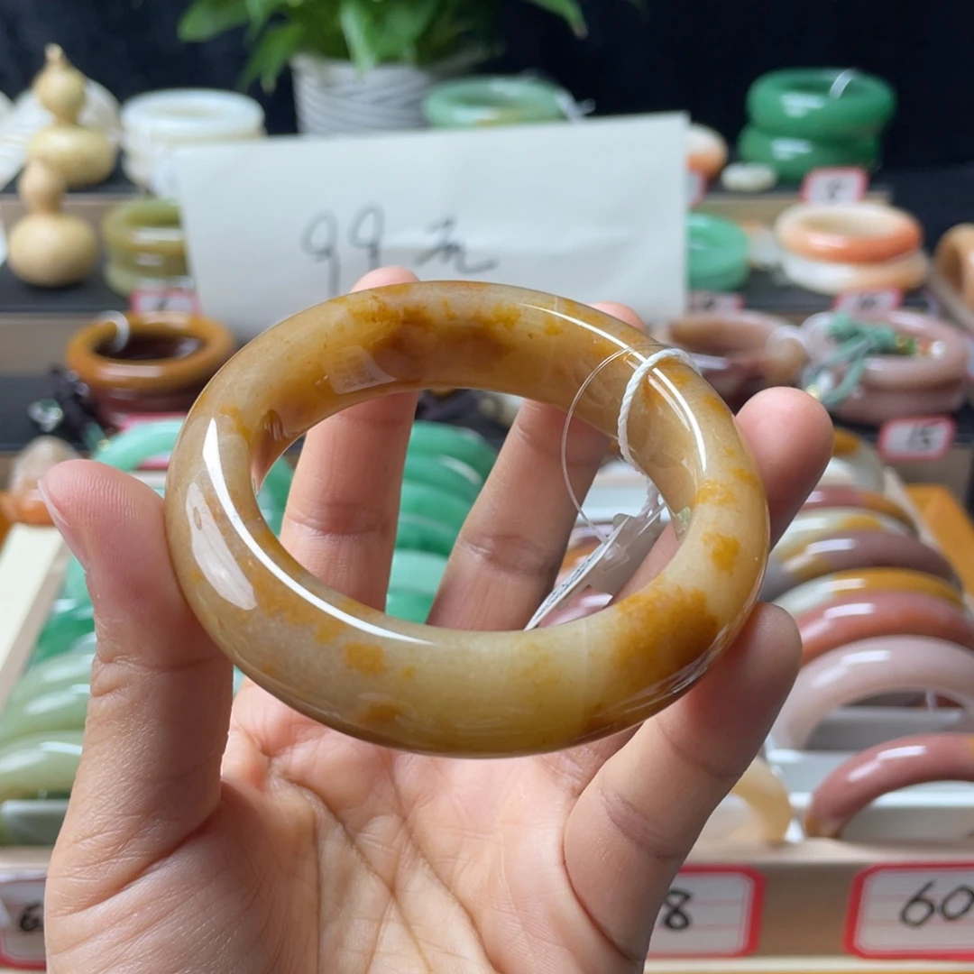 石英质玉未镶嵌手镯