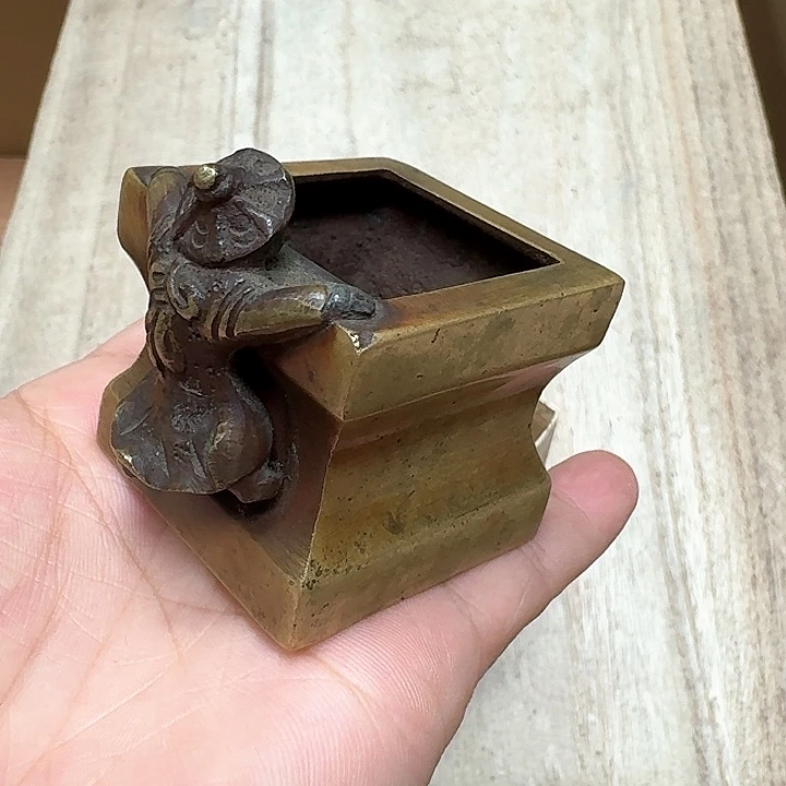 铜器哈哈哈哈哈哈