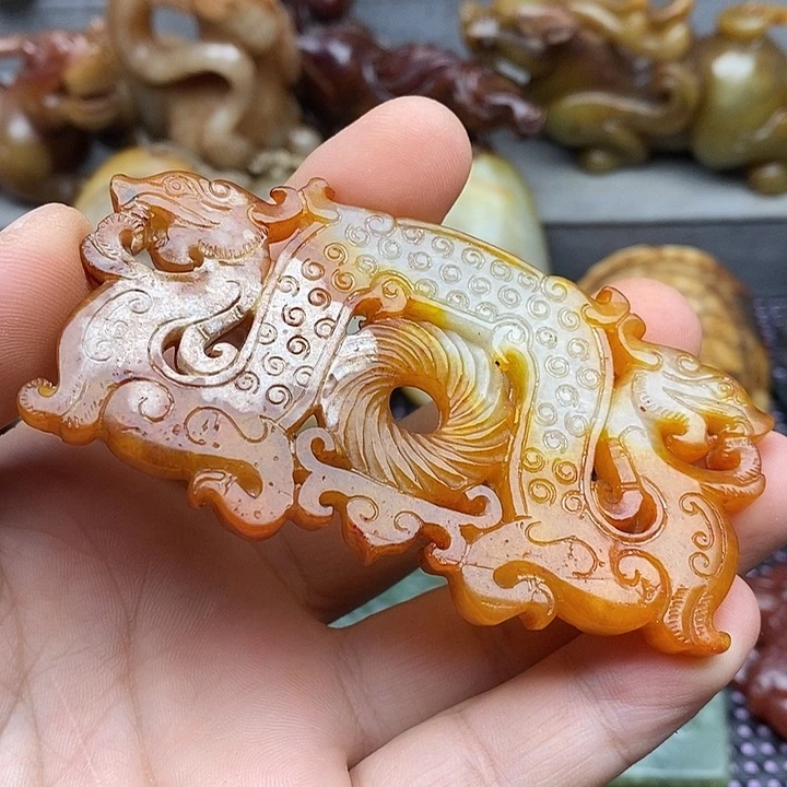 未镶嵌蛇纹石玉颈饰