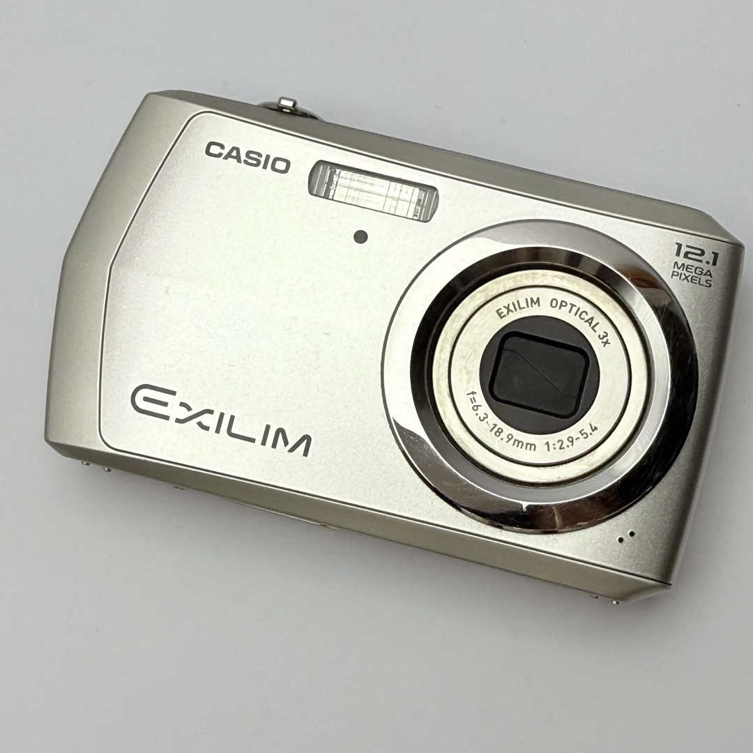 9新 Casio/卡西欧 卡西欧z16 福利机 1210w像素 冷白出片效果