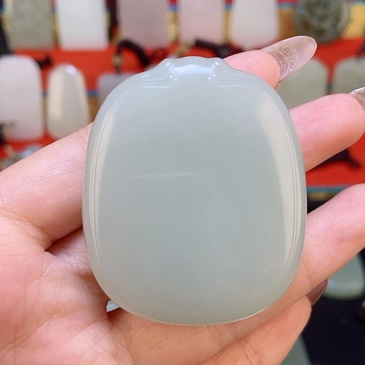 【闪购商品】颈饰未镶嵌和田玉