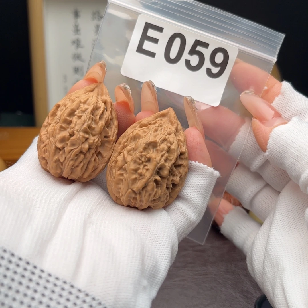 晨***识文玩核桃把件33野鸡开播福利e059