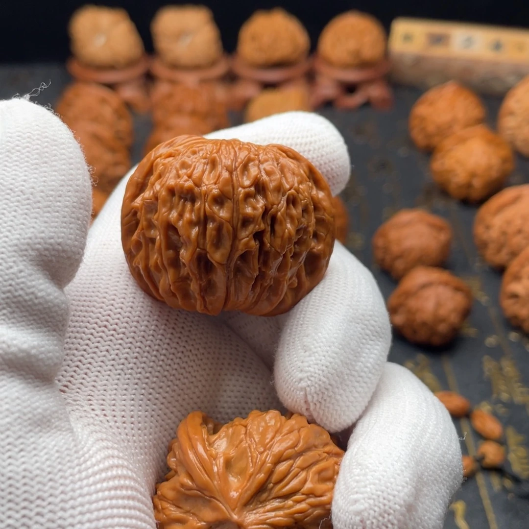 布***言文玩核桃吊坠磨盘