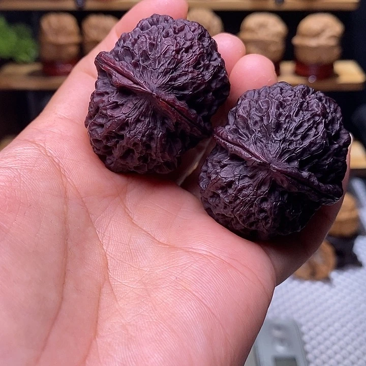 文玩核桃吊坠七星绣球38