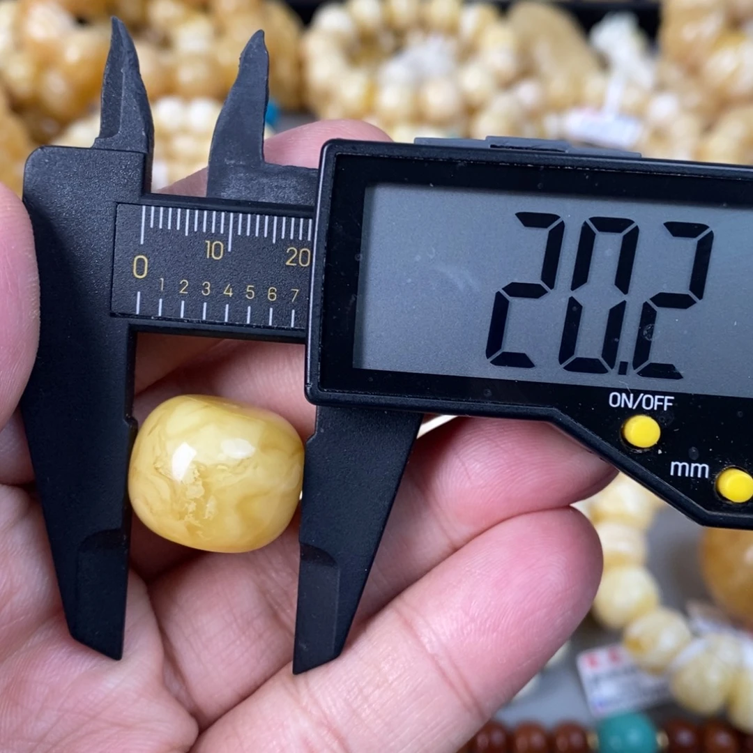 蜜蜡未镶嵌珠宝奇石4.3g