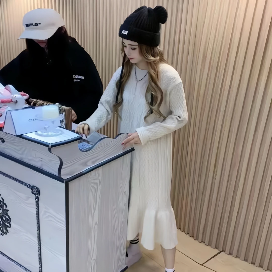 2025秋冬新款小个子过膝针织麻花加厚中长款宽松打底鱼尾连衣裙