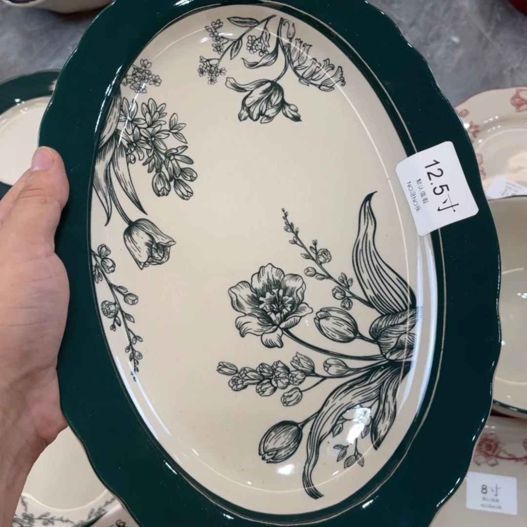 陶瓷微瑕餐具介意勿拍，满18飞！