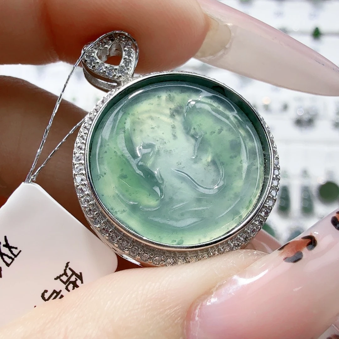 翡翠未镶嵌颈饰翡翠