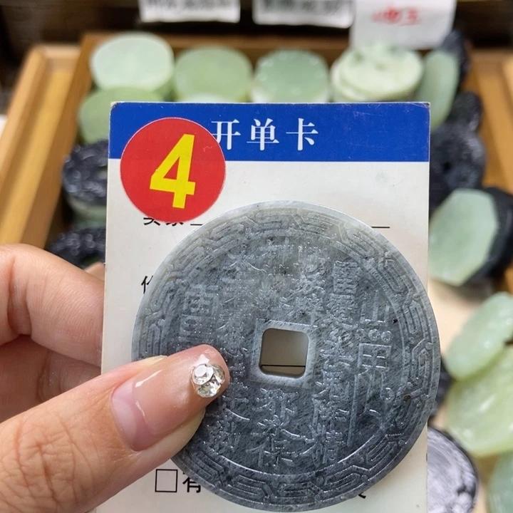 蛇纹石玉未镶嵌挂件w****n