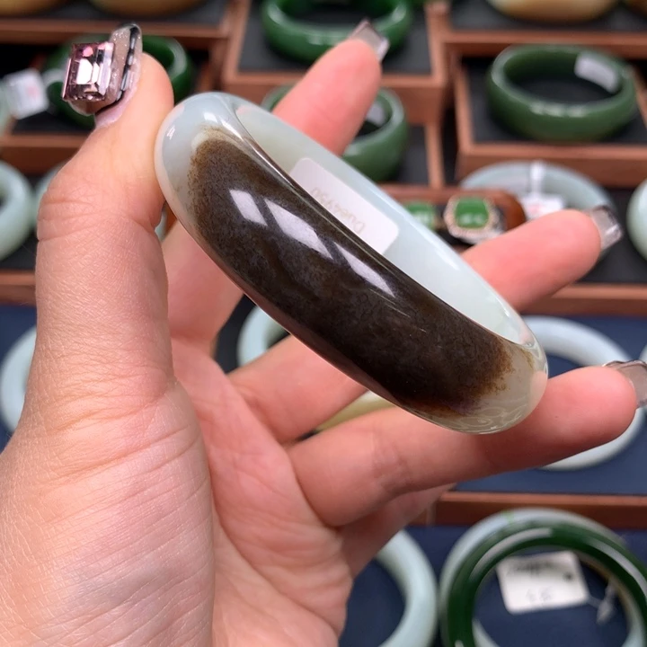 和田玉手镯5858圈口未镶嵌