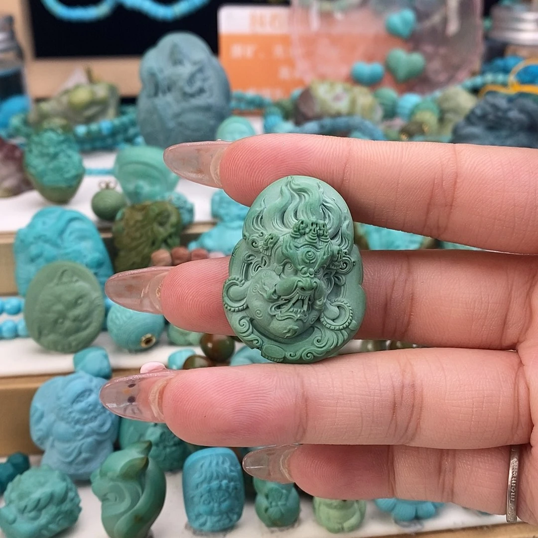 绿松石未镶嵌饰品