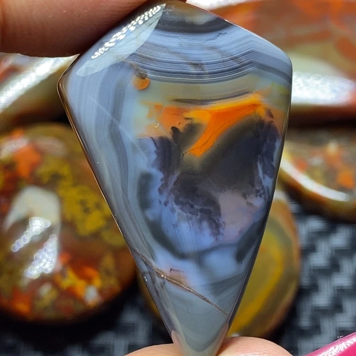 玛瑙/玉髓颈饰足铂镶嵌飘**3