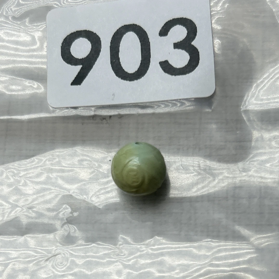 精品绿松石配饰雕刻