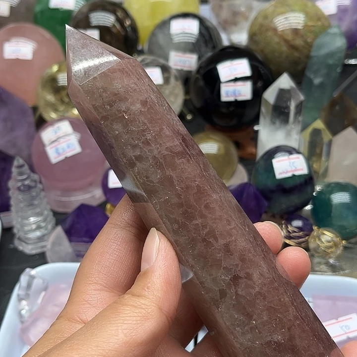 珠宝半成品水晶未镶嵌323克草莓晶柱