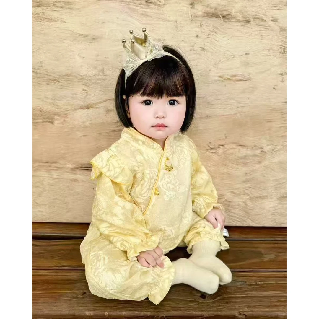 婴儿连体衣小公主风女宝宝洋气哈衣新生儿童中国风外出服春秋