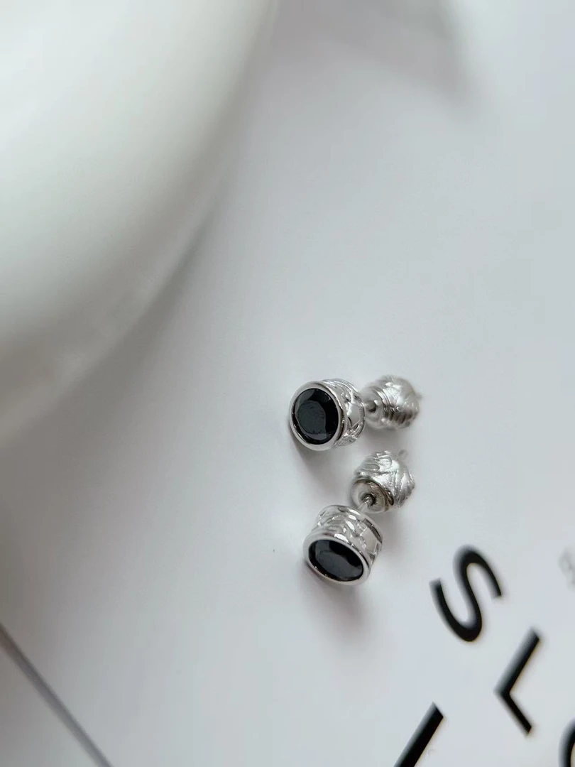 925银耳饰 唐草黑锆袖口权杖耳钉 时尚高级轻奢个性百搭