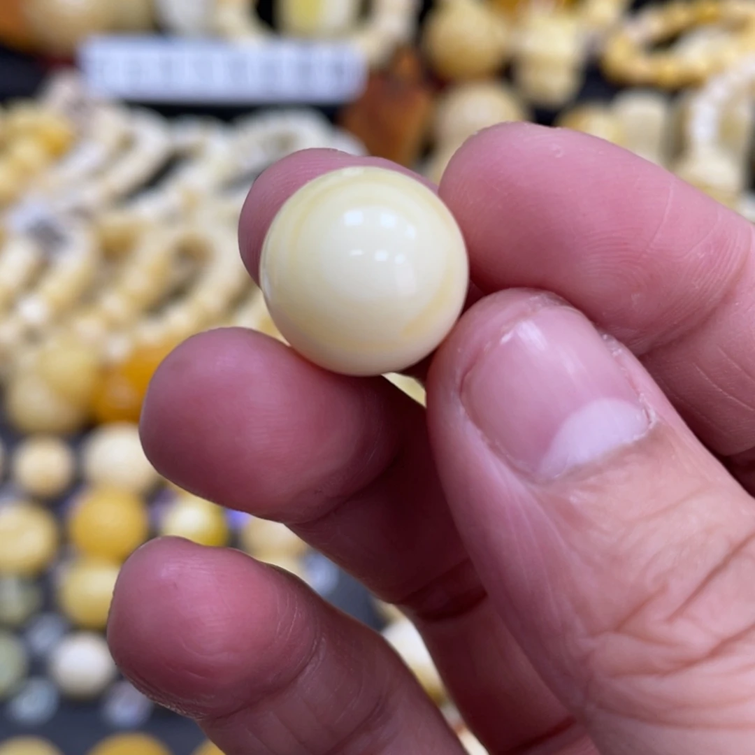 琥珀珠宝奇石未镶嵌14.8mm皮色打孔