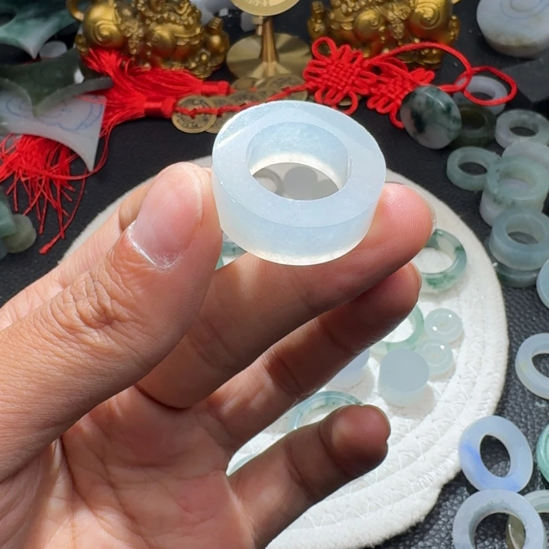 定制翡翠未镶嵌天然翡翠