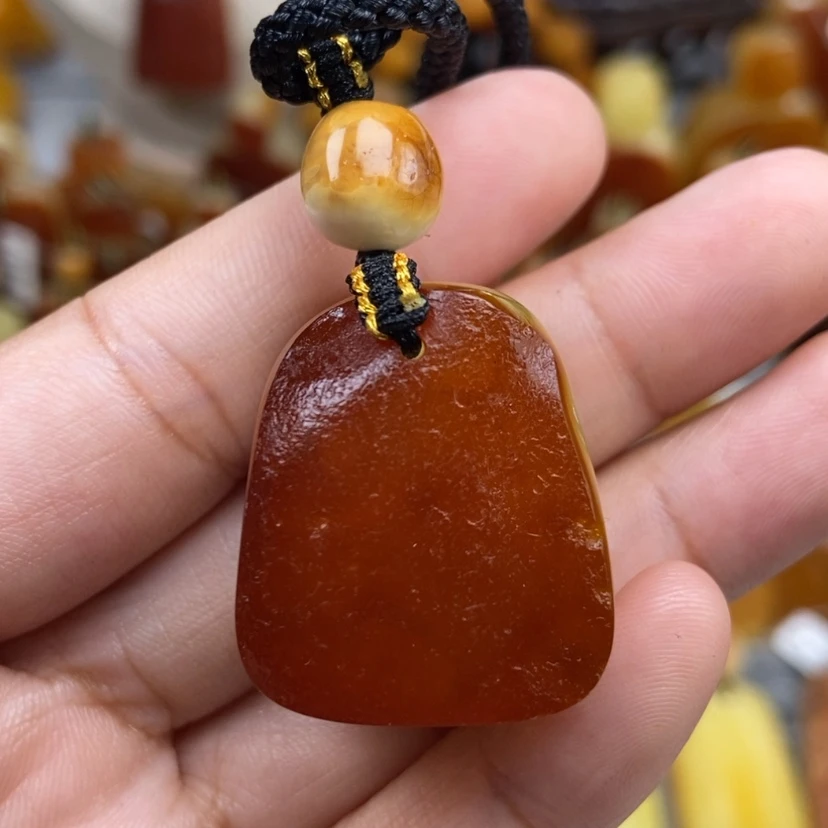 【闪购商品】琥珀颈饰未镶嵌
