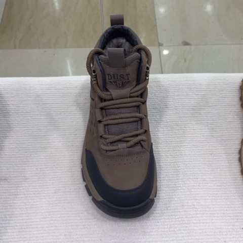 聊***聊磨砂皮（牛皮）时尚休闲真皮羊毛男鞋