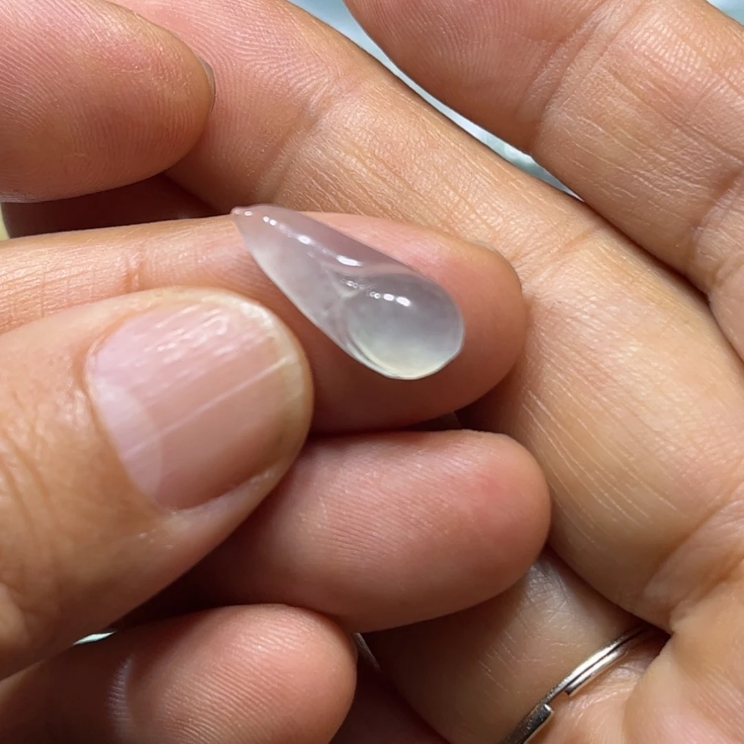 定制翡翠未镶嵌玉兰花