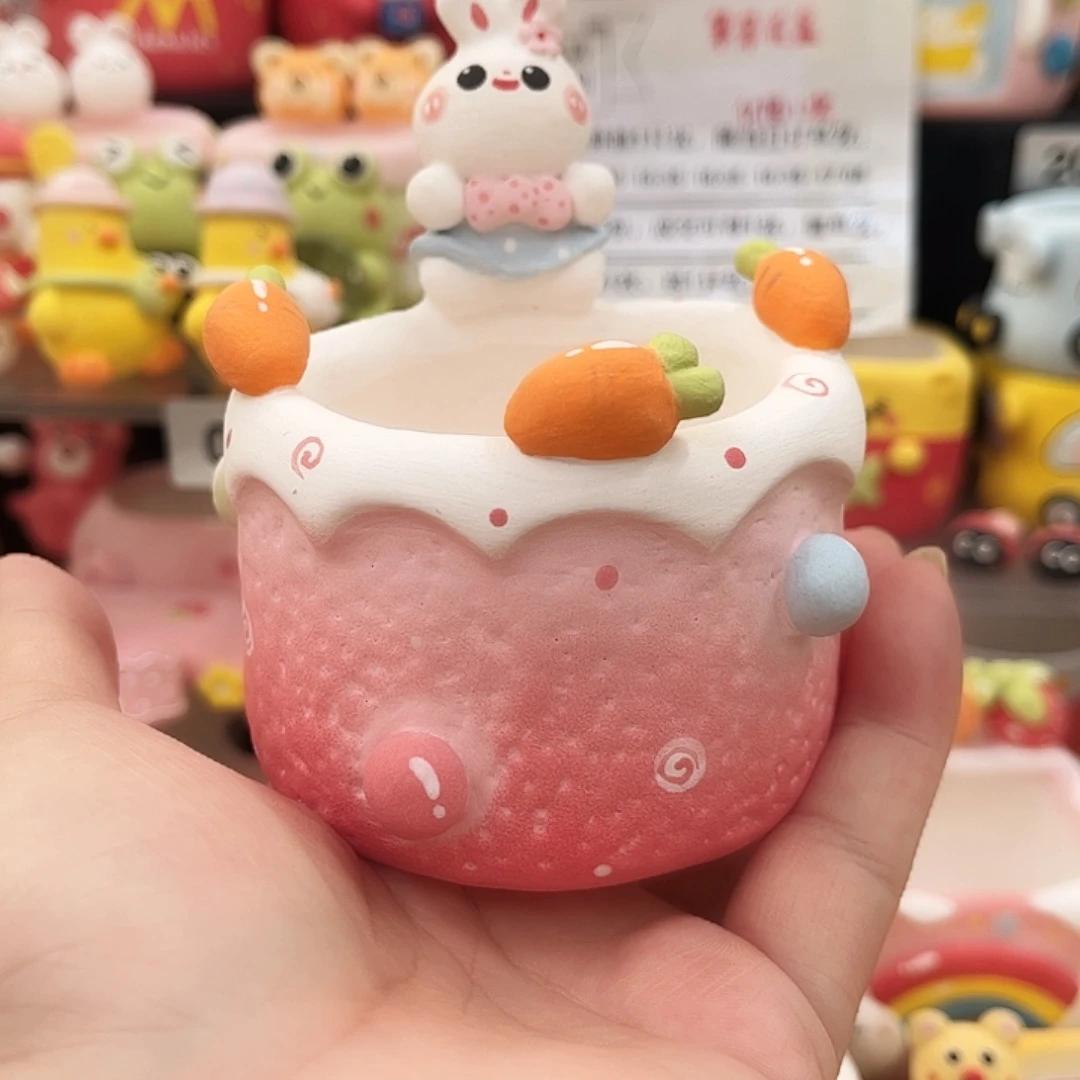 007        锤纹小兔花盆