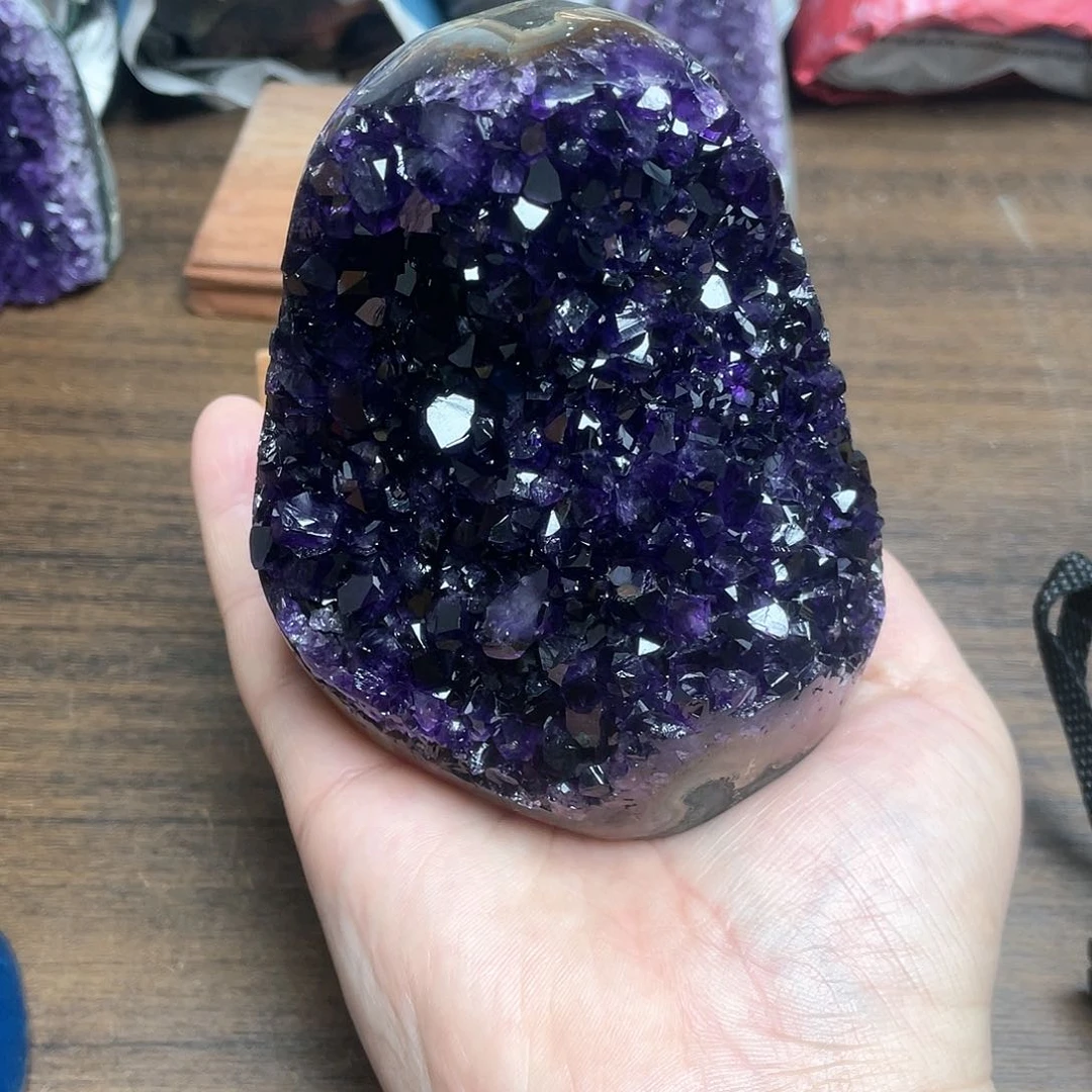 紫晶大型摆件（非配饰）未镶嵌