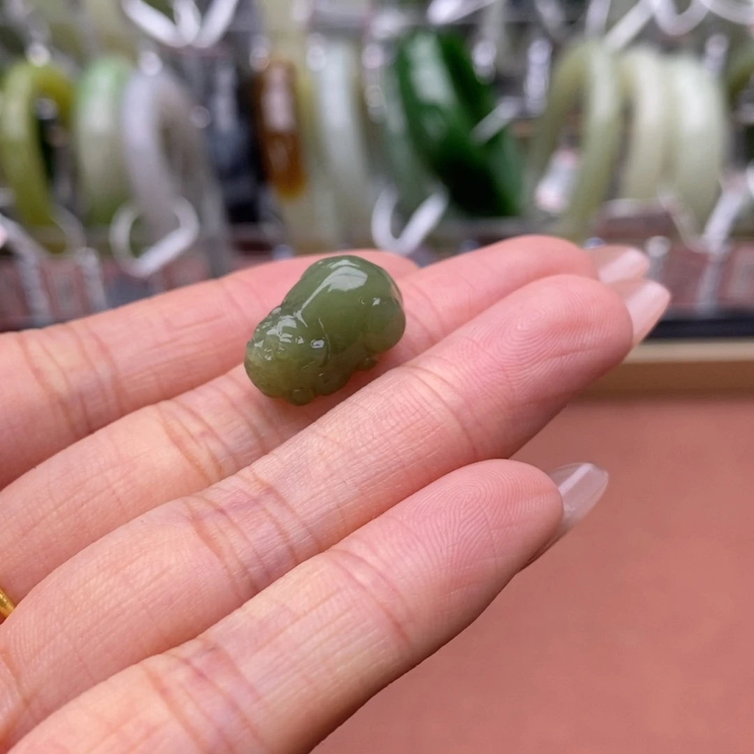 和田玉未镶嵌吊坠(不含链)