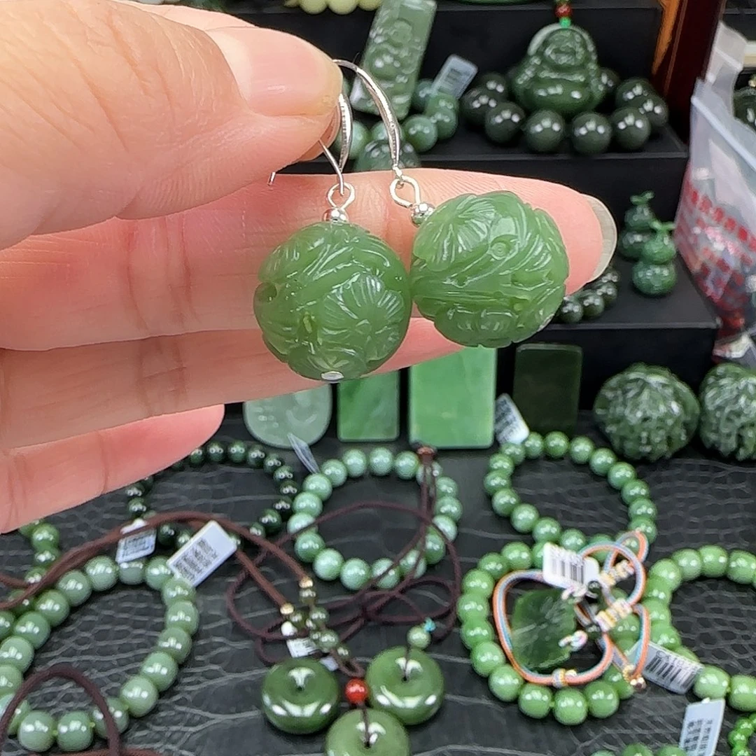 和田玉未镶嵌珠宝奇石