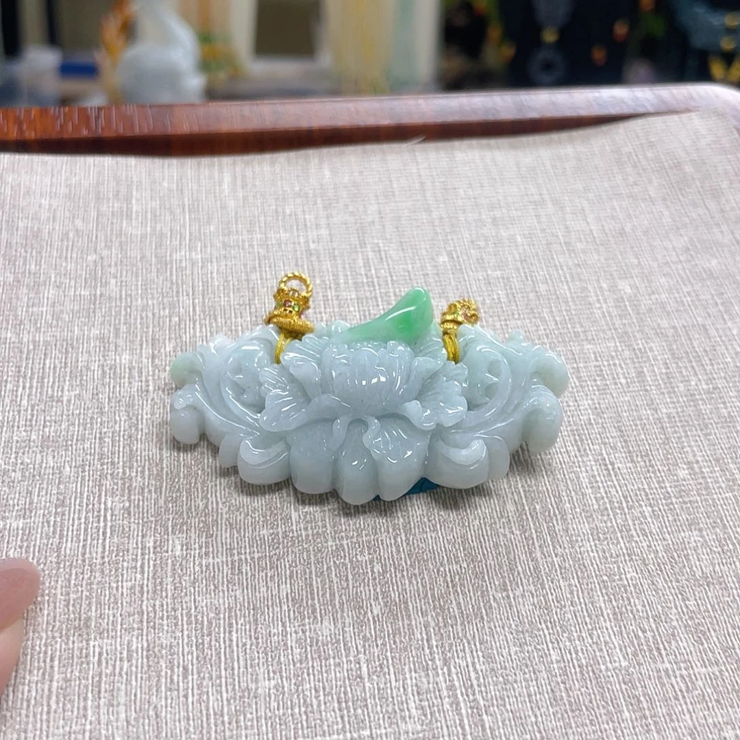 颈饰未镶嵌翡翠锁骨吊坠