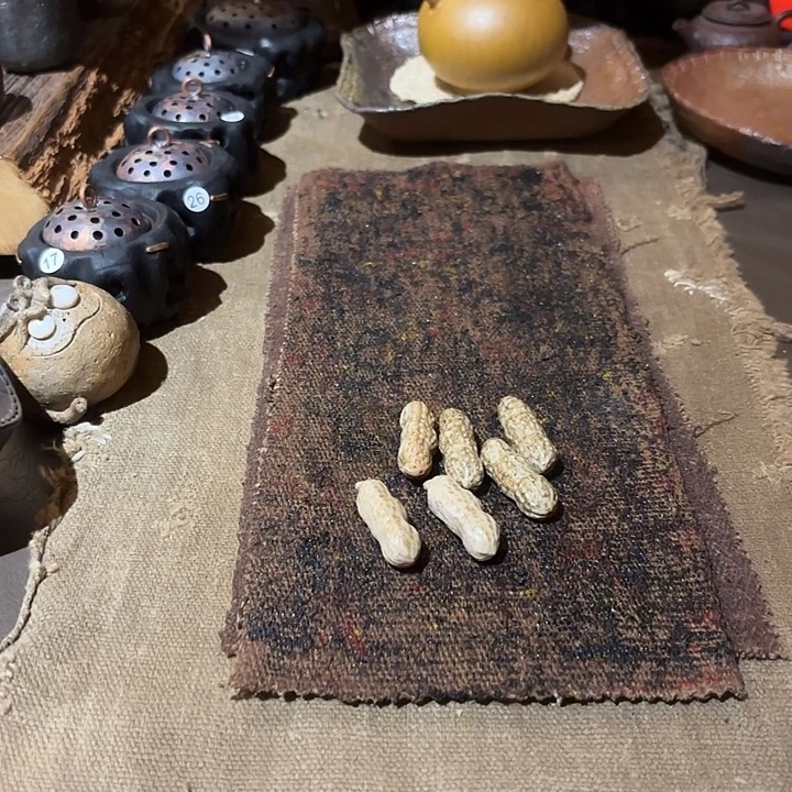开播福利花生摆件拍一发六