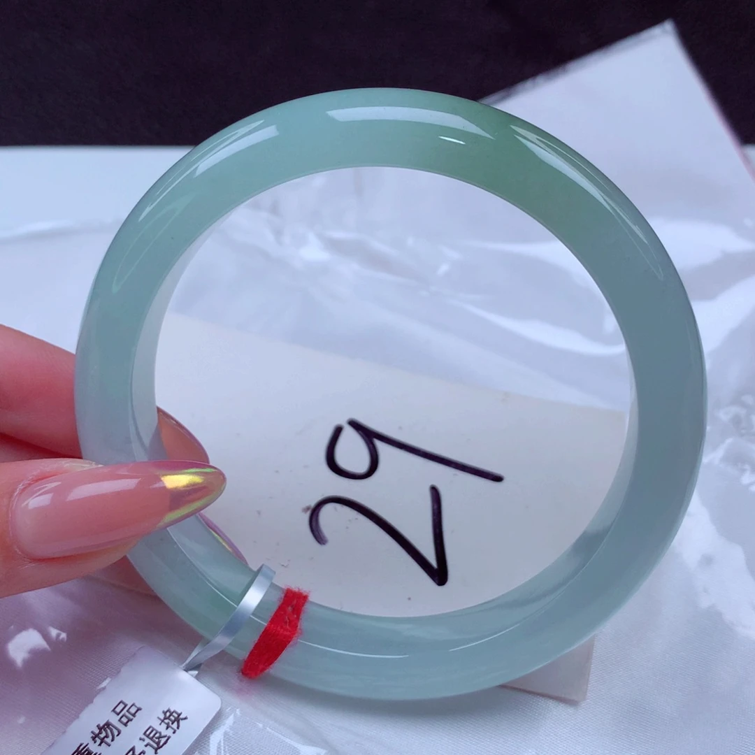 翡翠手镯未镶嵌翡翠61