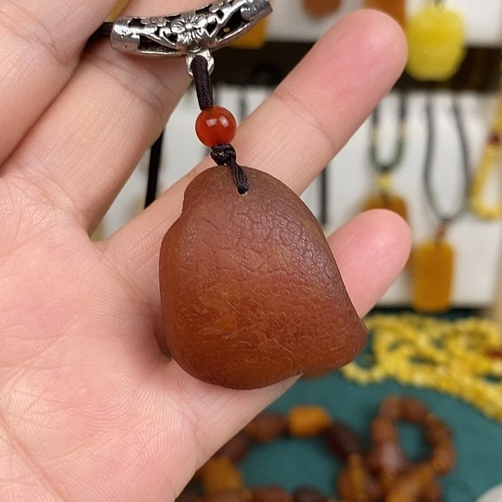 蜜蜡未镶嵌珠宝奇石吊坠