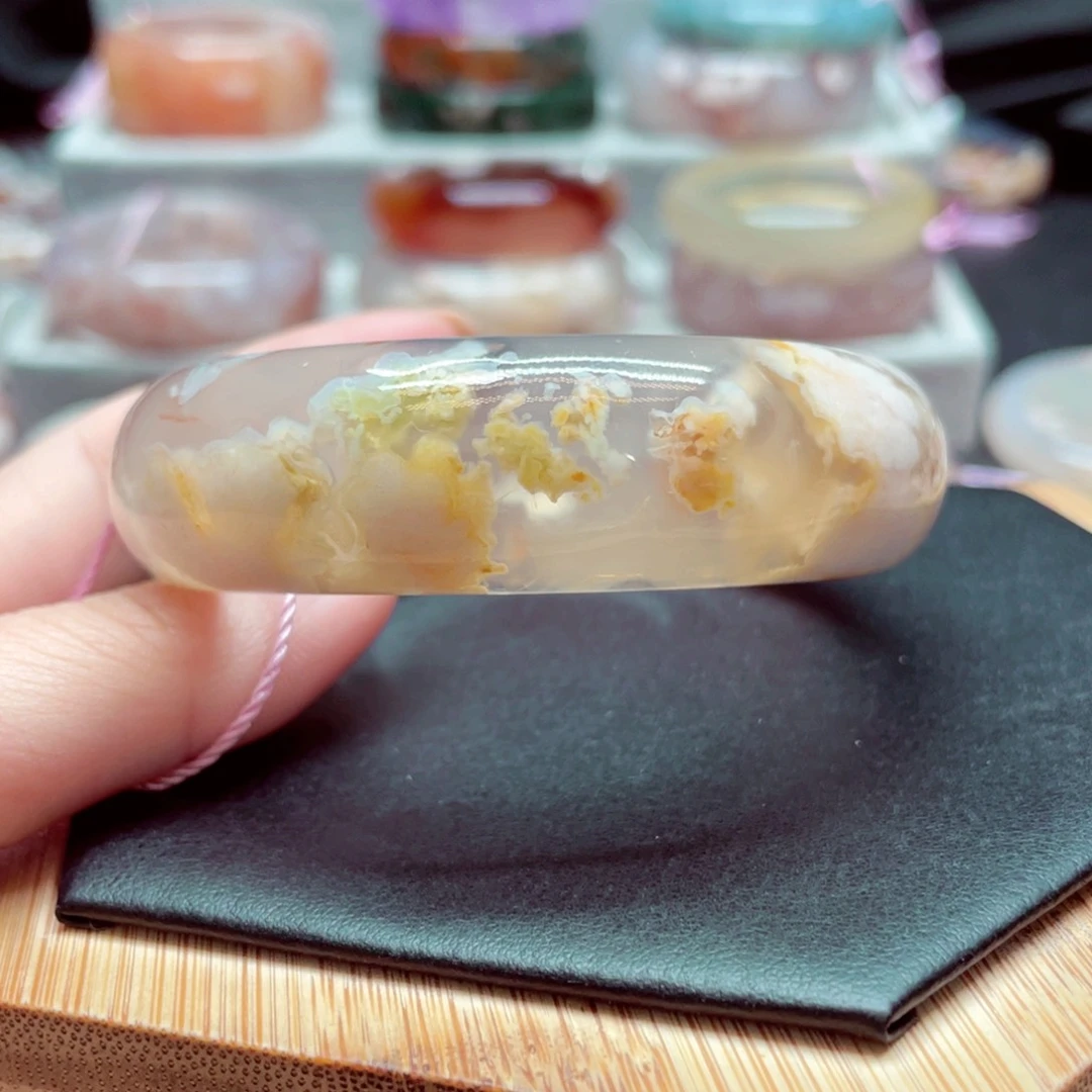 玛瑙/玉髓手镯未镶嵌萍*66