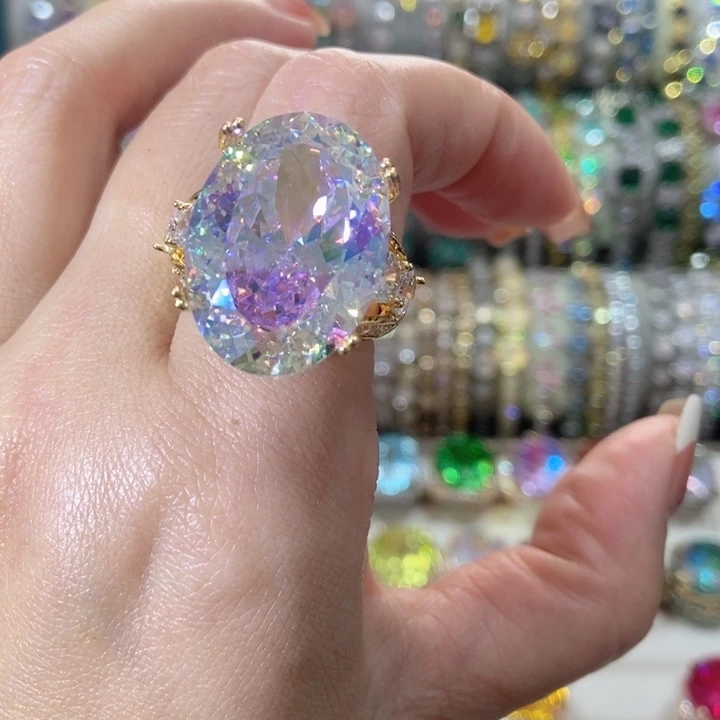 66锆石（处理）戒指