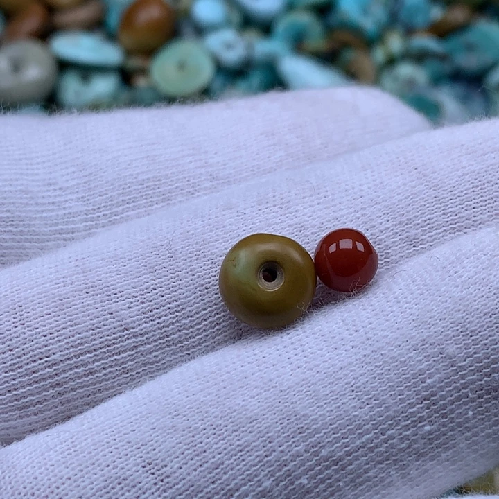 南红玛瑙未镶嵌珠宝奇石