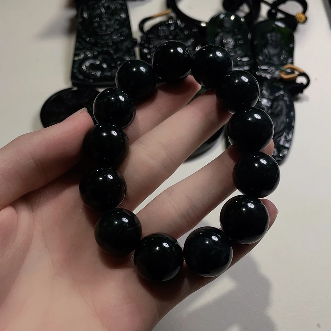 翡翠未镶嵌颈饰翡翠20