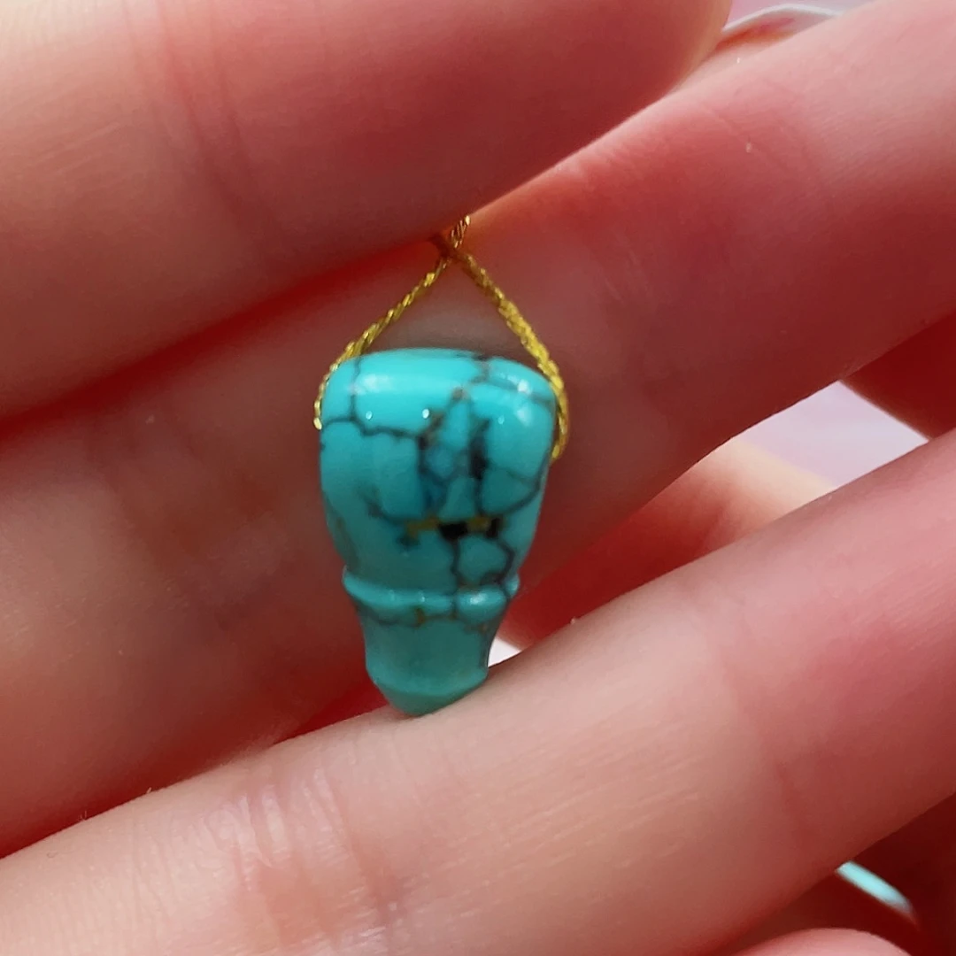 绿松石颈饰未镶嵌