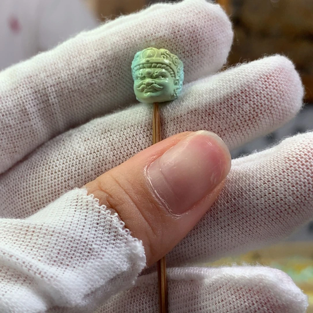 绿松石未镶嵌挂件