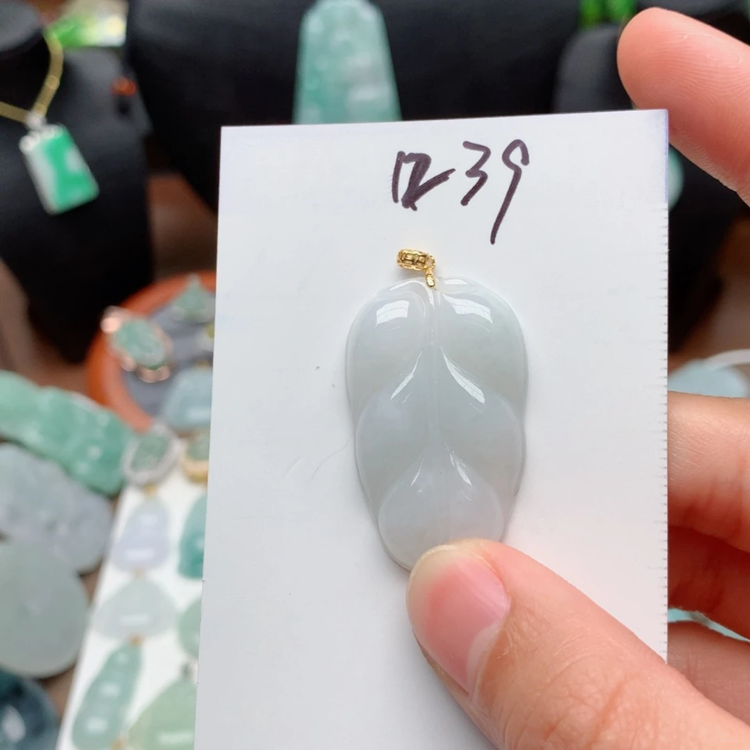翡翠颈饰银S925镀金镶嵌吊坠