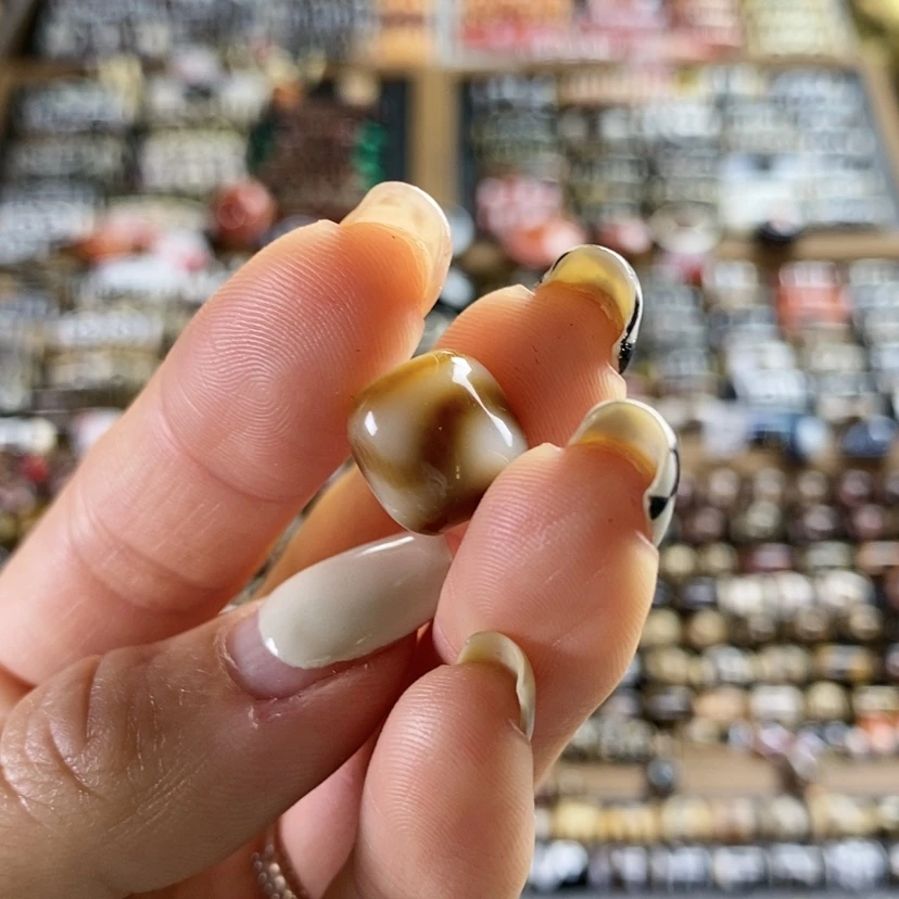 【闪购商品】玛瑙/玉髓散珠?****哥