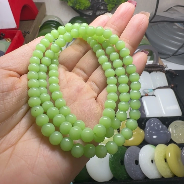 天然新疆老料苹果绿108颗珠链