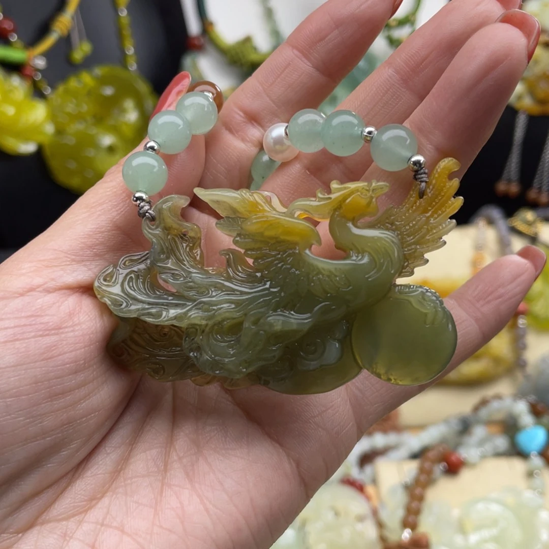 未镶嵌蛇纹石玉颈饰