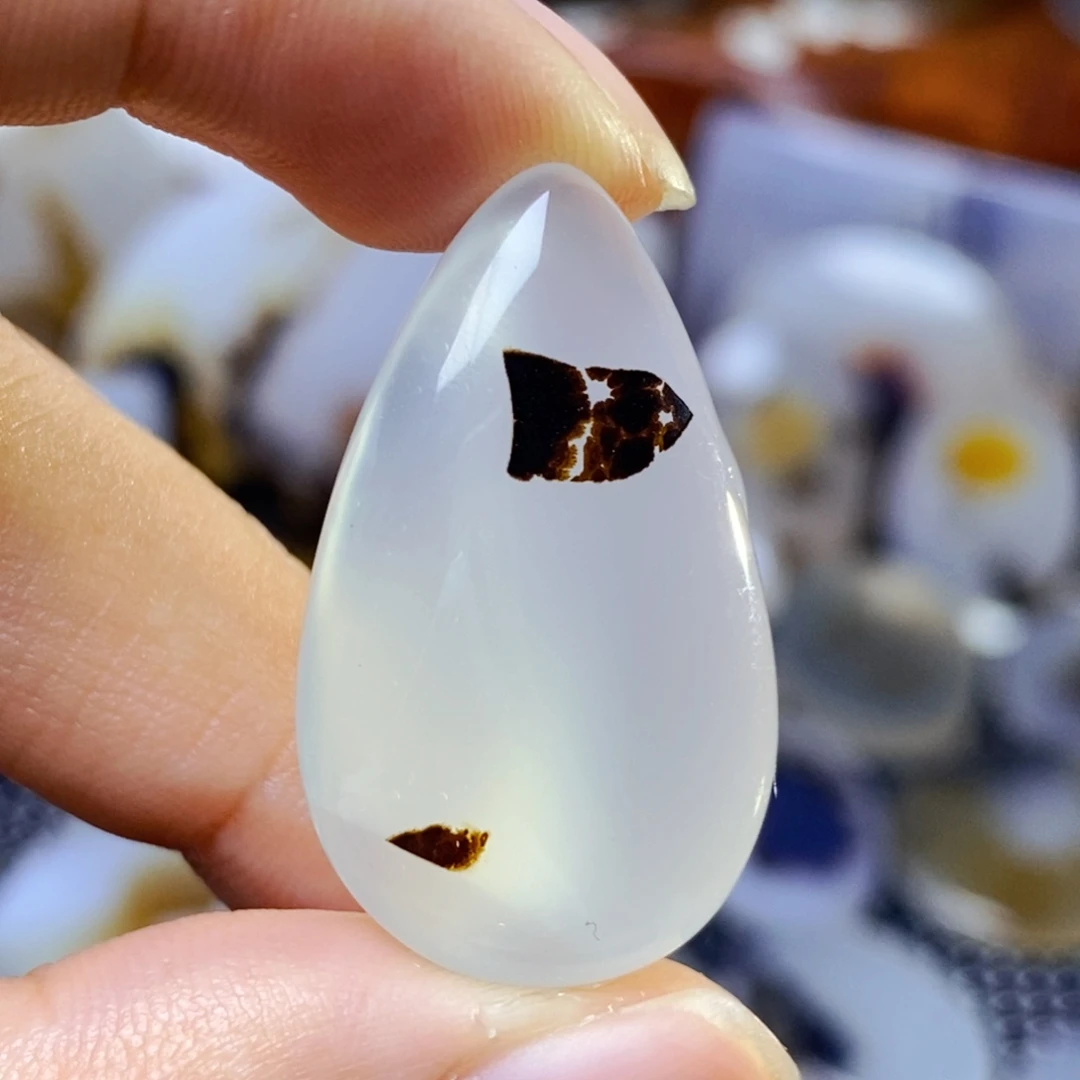 玛瑙/玉髓未镶嵌珠宝半成品