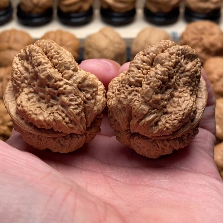 把件文玩核桃谷*超………………………………